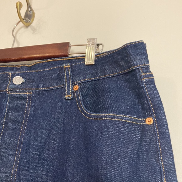 Levi's Jeans Mens 36 x 30 Dark Blue 501 Straight Leg Button Fly Red Tab Hemmed - Picture 7 of 14